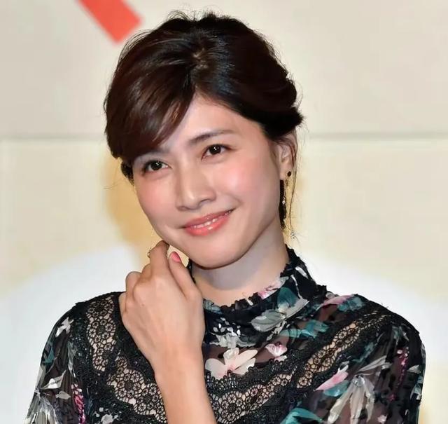 岛国影坛最漂亮的10位70后女演员,曾经的女神酒井法子、宫泽理惠