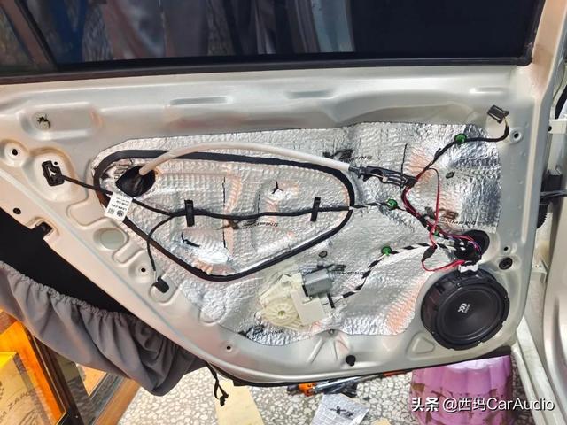 长春西玛汽车音响改装，大众迈腾前后两分频升级，效果太震撼