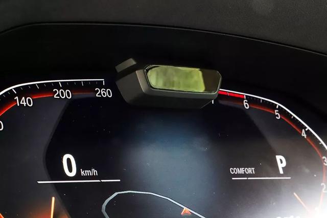 搭载宝马iDrive 7系统,能50米自动循迹倒车,华晨宝马3系,选它