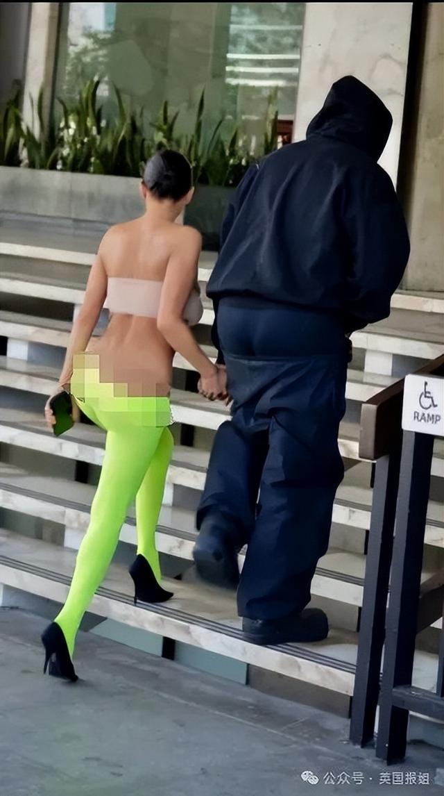 侃爷新老婆裸丝造型再破尺度,前妻卡戴珊眼红跟风模仿穿搭?