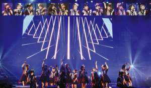 美女都抽烟(从25万人中选出的日本爆红美少女抽烟、自杀、做小三、嫁黑社会白瞎一手好牌)