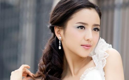 娱乐圈中的新疆美女们,到底谁才是你心中最美艳的那个?