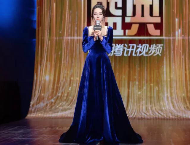 鹅厂盛典:杨幂水嫩小性感,鞠婧祎上半身稳赢,白百何模样大变