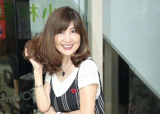 日本72岁美女奶奶颜值逆龄:容貌如同少女,和孙子出门被认母子