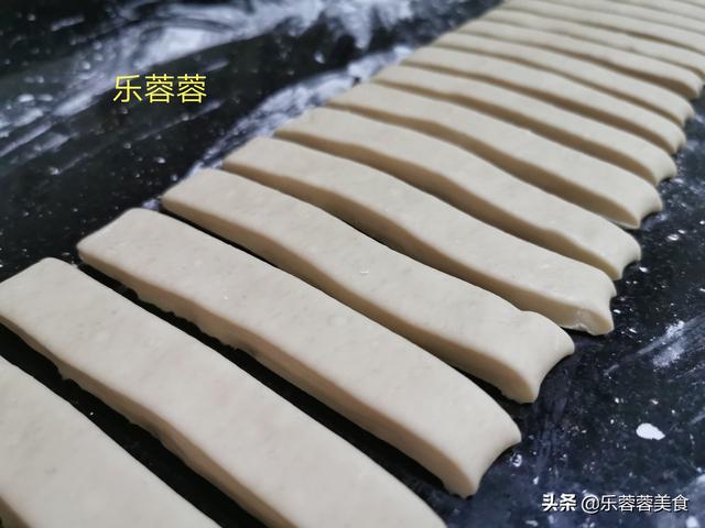 家常油条最正宗的做法,配方和秘诀都教给你,学会就能开店了