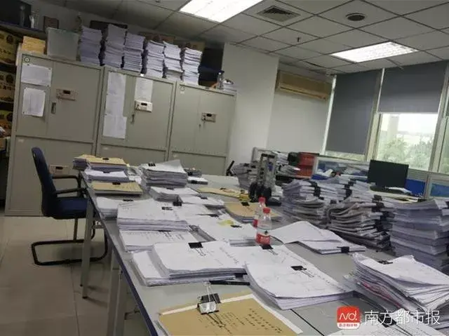 香港“新义安”内地分支被端,牵出多名公职人员,受贿数千万,细节曝光