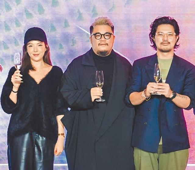 邱泽护花!和许玮甯合体现身酒宴,夫妻互动很甜蜜幸福