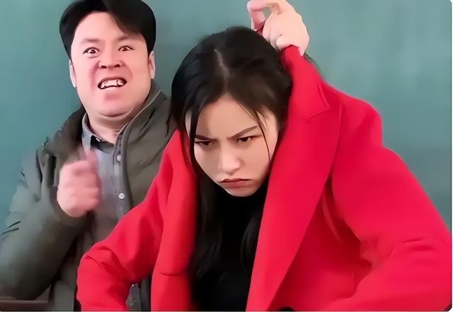 网红祝晓晗:靠花式“坑爹”吸粉5千多万,她到底凭的是啥?