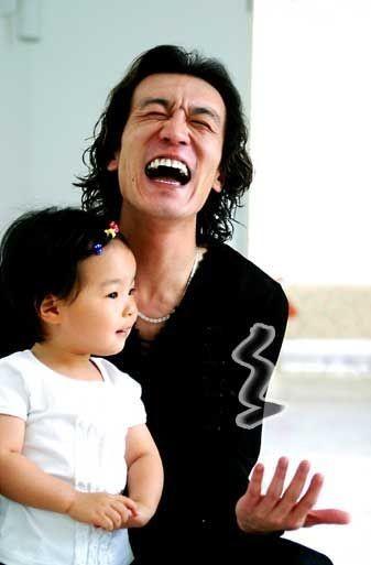 哈文：李咏病逝3年不改嫁，坚持赡养婆婆，我永远都是李家的人