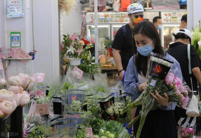 90后创业卖花流水曾经过千万，7年后直播带货赔本赢取吆喝