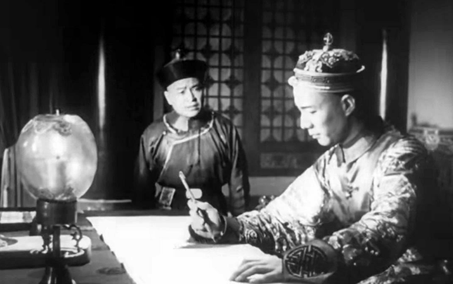 周文彬:正反派角色信手拈来,一辈子未婚,晚年开粥铺,74岁去世