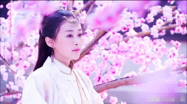 中韩两版三圣母颜值比拼,一个柔弱动人另外一个更是清丽无双