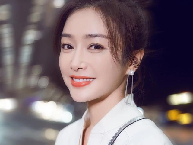 至今未婚的8位大龄女星,各有各的苦衷,最大55岁,最小38岁