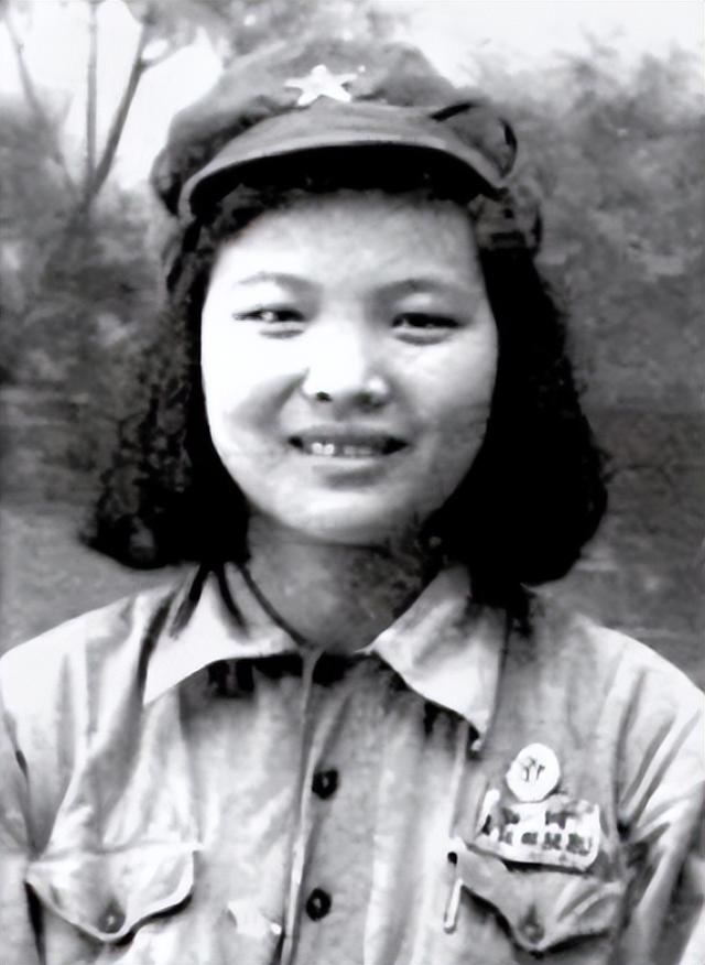 1981年，女活佛见到阴法唐中将的妻子李国柱：做梦也没想到
