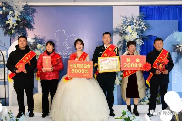 破防了!立功喜报空降婚礼现场