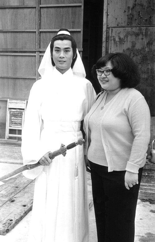 “肥姐”沈殿霞的苦情史,和她背后的大佬