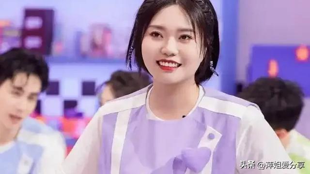 李雪琴脱口秀:借幽默之力,品咂生活百般滋味