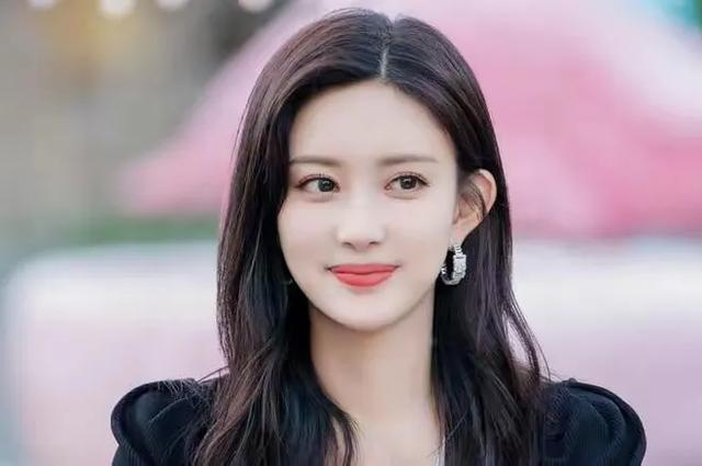 中国娱乐圈年青美丽的10位女明星,大家认可吗