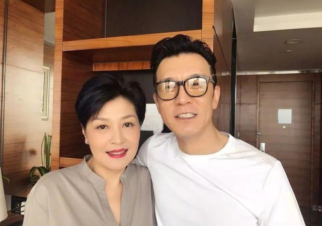 哈文：李咏病逝3年不改嫁，坚持赡养婆婆，我永远都是李家的人