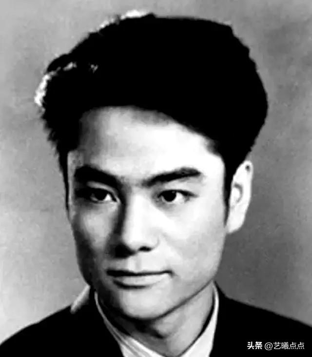 1957年,一部反特故事影片《边寨烽火》,诞生两位充满阳刚之气男星
