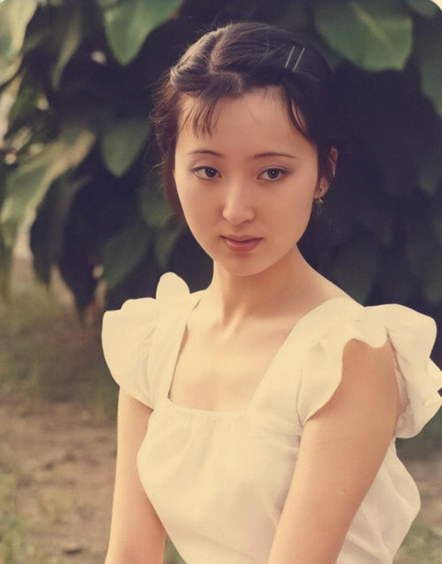 陈晓旭病逝17年后，她曾牵手10年的前夫毕彦君，如今过的怎么样