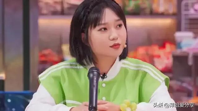 李雪琴脱口秀:借幽默之力,品咂生活百般滋味