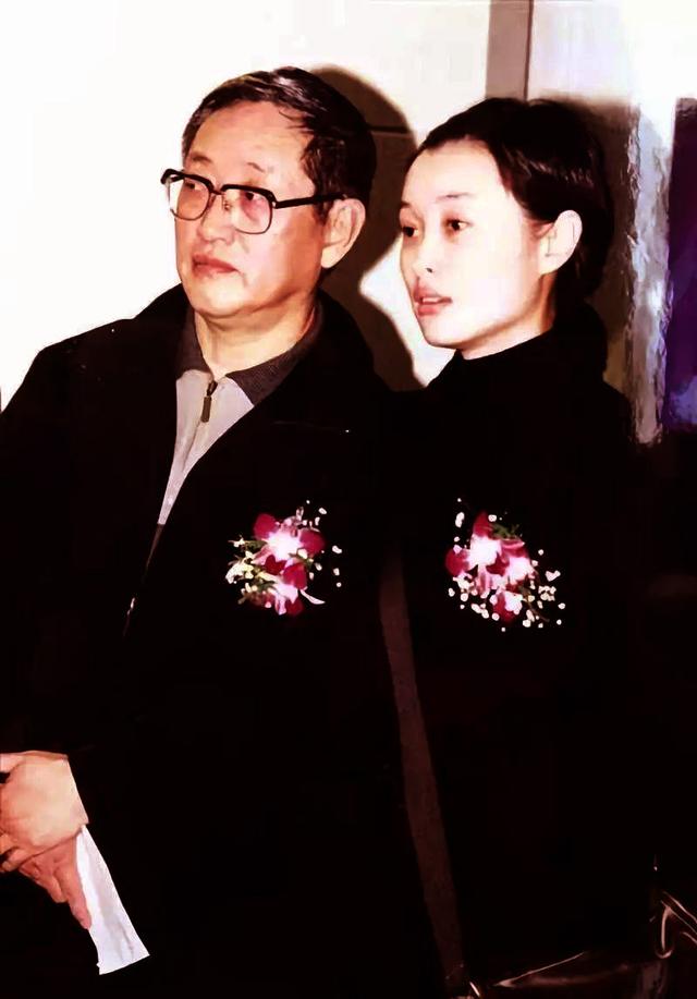 《扫黑风暴》主演吴越:在爱情中受过伤害,49岁仍未婚