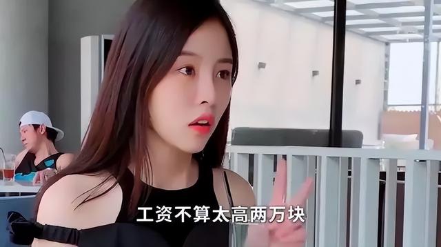 网红祝晓晗:靠花式“坑爹”吸粉5千多万,她到底凭的是啥?