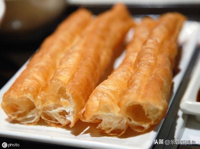 家常油条最正宗的做法,配方和秘诀都教给你,学会就能开店了