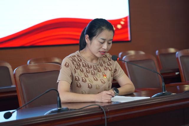 潞州区检察院开展“基层治理我参与、疫情防控作表率”主题党日活动