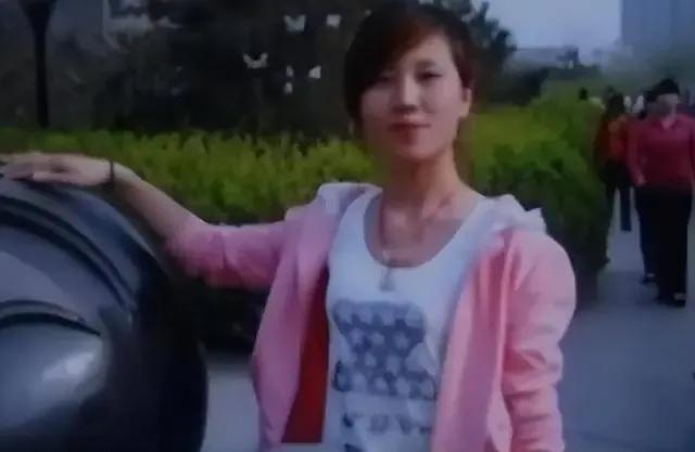 漂亮妻子与公公十年秘史,四次流产真相惊人,女儿身世成谜