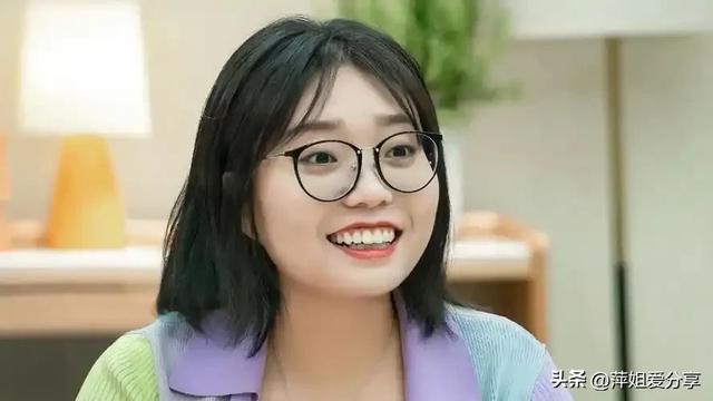 李雪琴脱口秀:借幽默之力,品咂生活百般滋味