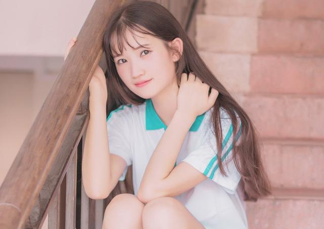 小说：官场风云中的人性挣扎  杜夏春销售袜子