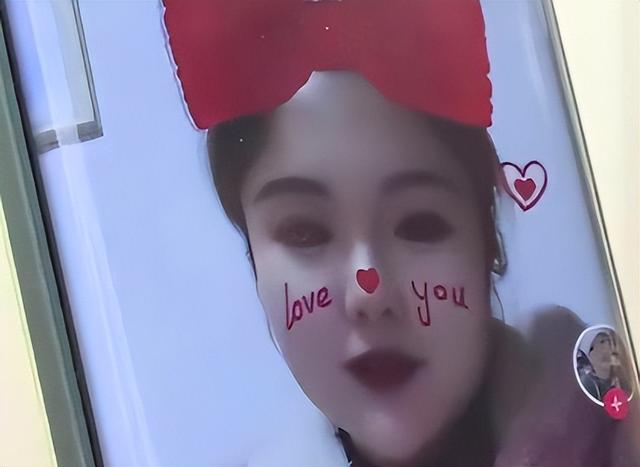 湖南未婚妻为捉奸化身侦探，潜伏情妇抖音，竟发现自己才是小三？