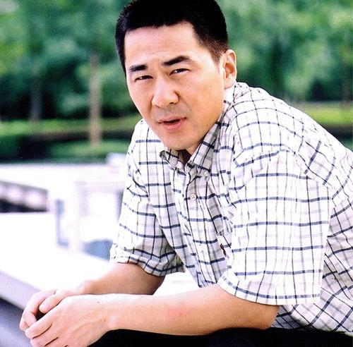 《扫黑风暴》主演吴越:在爱情中受过伤害,49岁仍未婚
