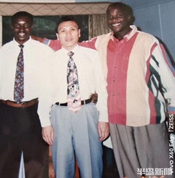 青岛足球百年史话㉔｜三十年前老海牛选外援有哪些幕后故事？为何选了西德尼？