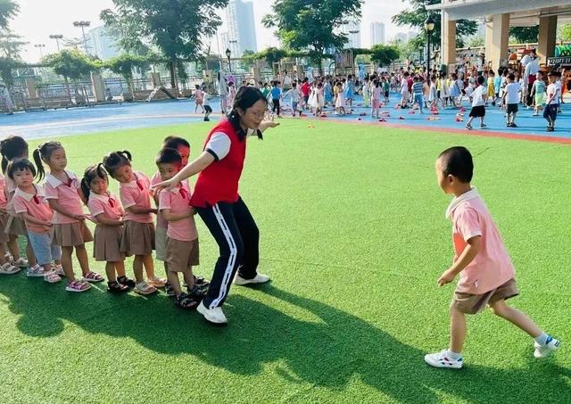 胡荣：用爱浇灌 做一名温暖的幼教人