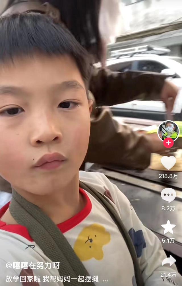 年轻人的“精致羞耻”，竟然被一群10后小孩哥小孩姐治好了