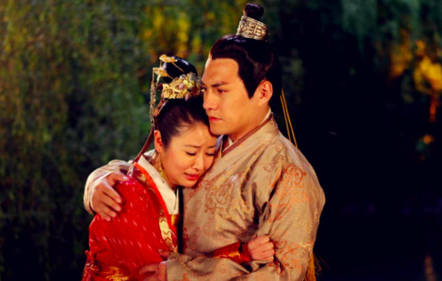 玛丽苏古装巨作《倾世皇妃》，林心如主演，全剧的男人都爱她