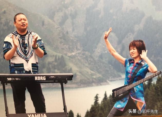 臧天朔的悲哀,生前向母亲跪地忏悔,死后妻子将80岁老母告上法庭