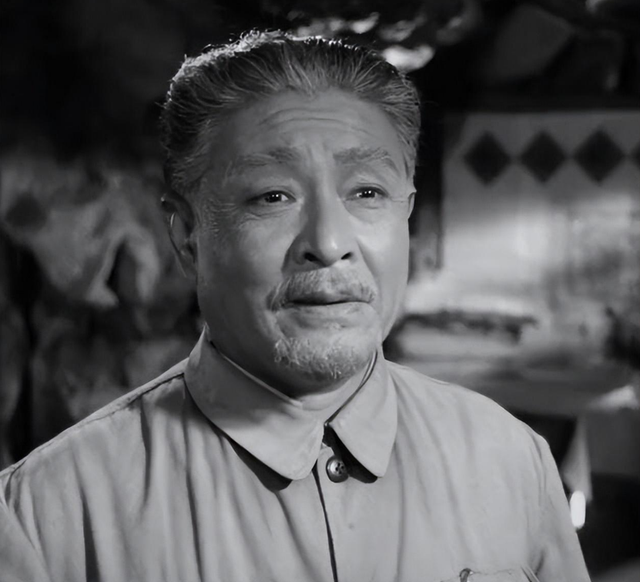 周文彬:正反派角色信手拈来,一辈子未婚,晚年开粥铺,74岁去世