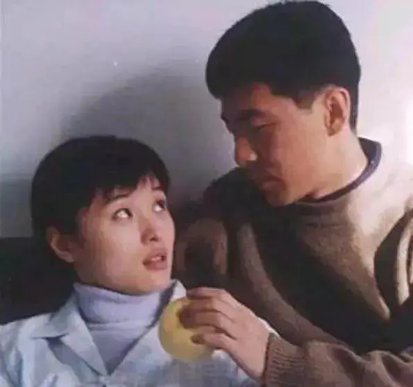 至今未婚的8位大龄女星,各有各的苦衷,最大55岁,最小38岁