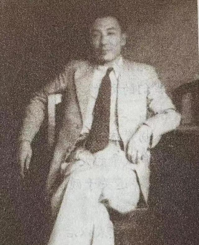 她的爱情何其彪悍:三人行后念念不忘,44年姐弟恋临终前主动索吻