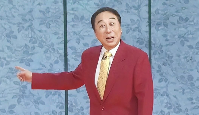 冯巩的曾祖父是大总统冯国璋,那你知道他母亲的家世有多牛吗?