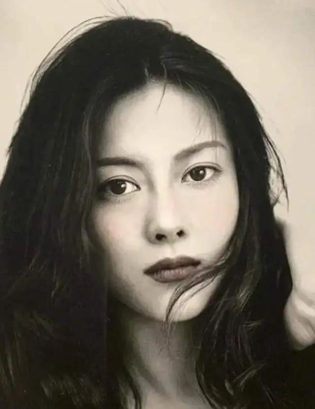 日剧女神中山美穗去世，小学时曾遭遇拐卖案，亲妹曾和李连杰合作