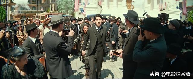 破15亿,看懂《唐探1900》8处细节,这次我读懂了陈思诚的深意