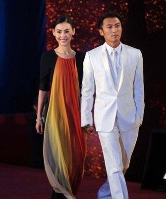 与张柏芝结婚6年,几经波折终离婚!谢霆锋:她会是最后陪我的人