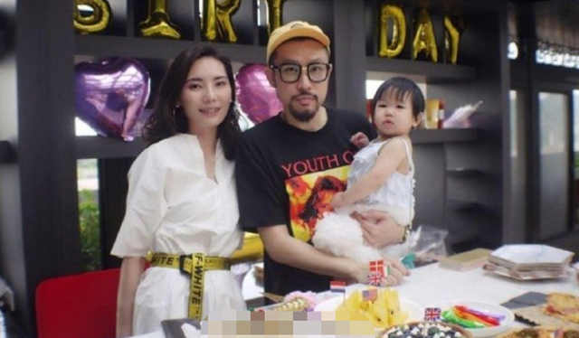 42岁说唱歌手热狗官宣二胎!女友孕期备受折磨,同居多年仍不结婚