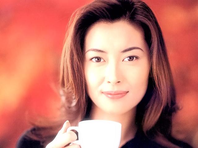 日剧女神中山美穗去世，小学时曾遭遇拐卖案，亲妹曾和李连杰合作