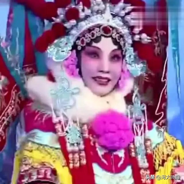 德艺双馨，雍容典雅的虎美玲…